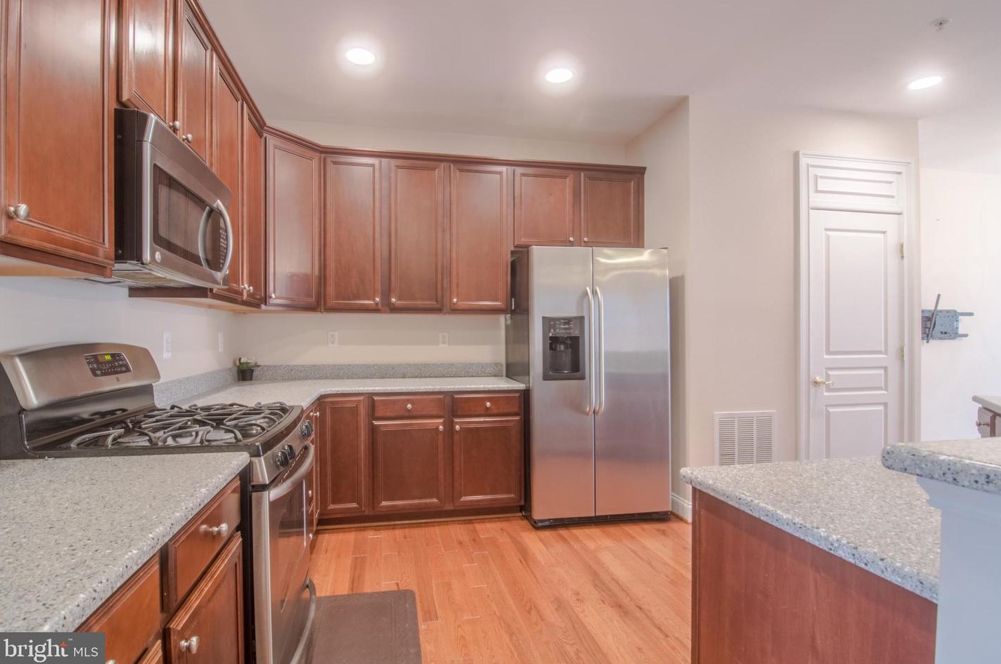 2916 Brocks Way, Ellicott MD  21043-3442 exterior