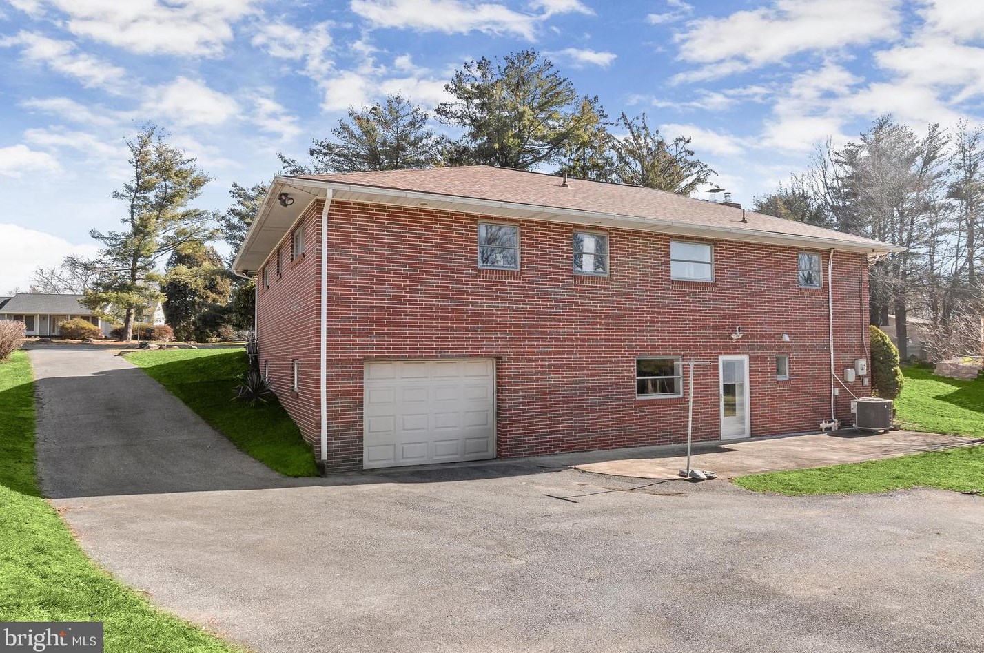 3406 Dogwood Dr, Ellicott MD  21042-3718 exterior