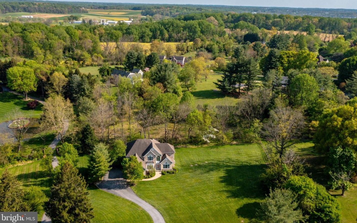 12135 Mt Albert Rd, Ellicott MD 21042-1335 exterior