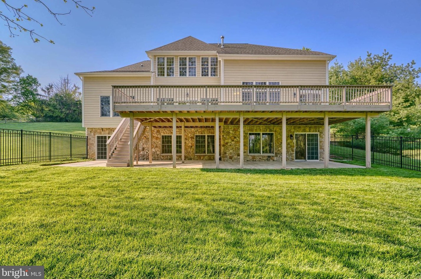 12135 Mt Albert Rd, Ellicott MD 21042-1335 exterior