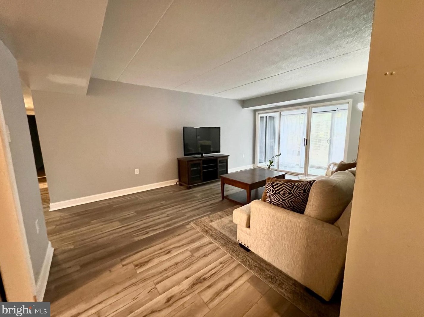 5245 W Running Brook Rd #101, Columbia, MD 21044