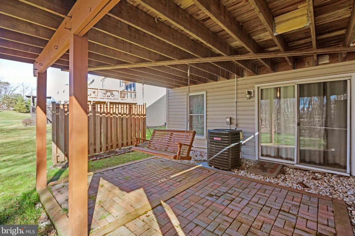 7942 Brightlight Pl, Ellicott MD 21043-7962 exterior