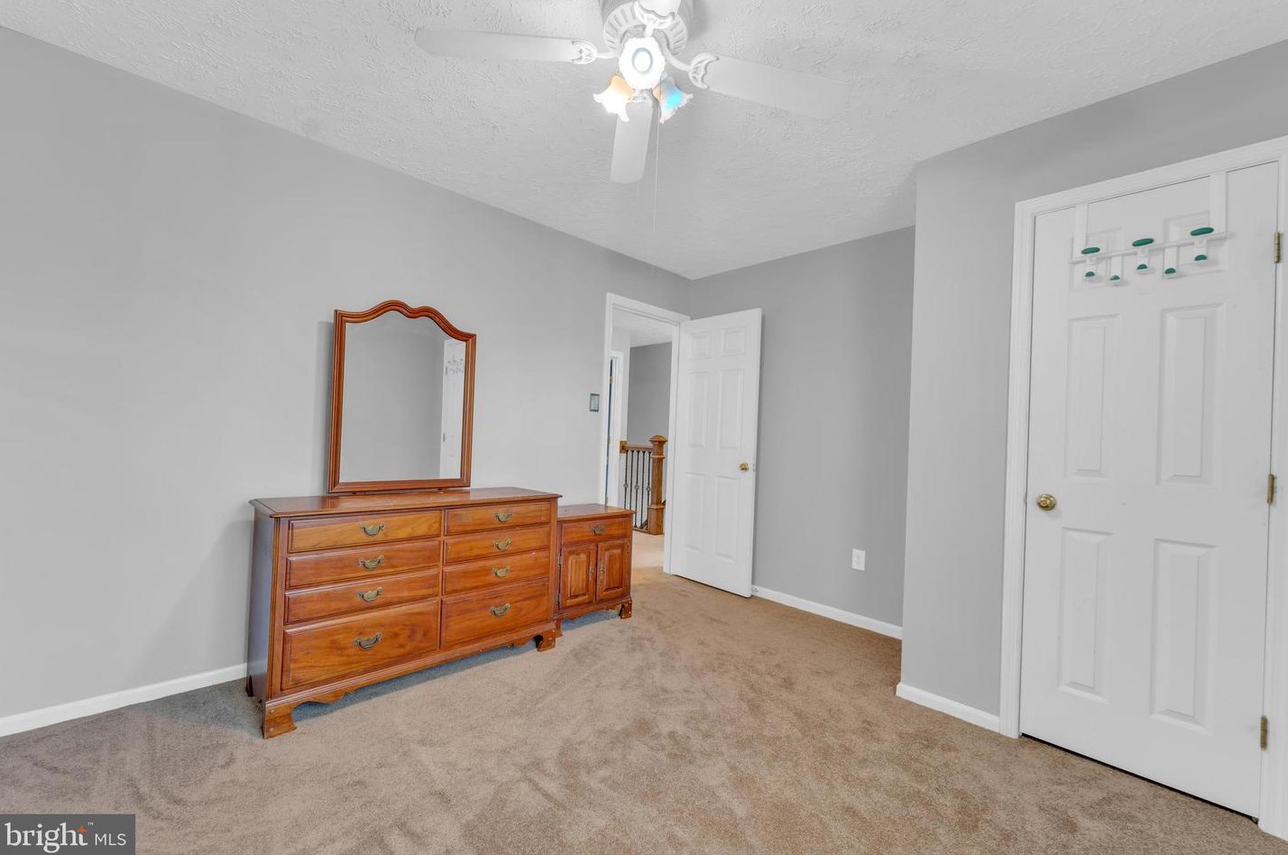 8523 Wood Staff Way, Columbia MD 21045-2611 exterior