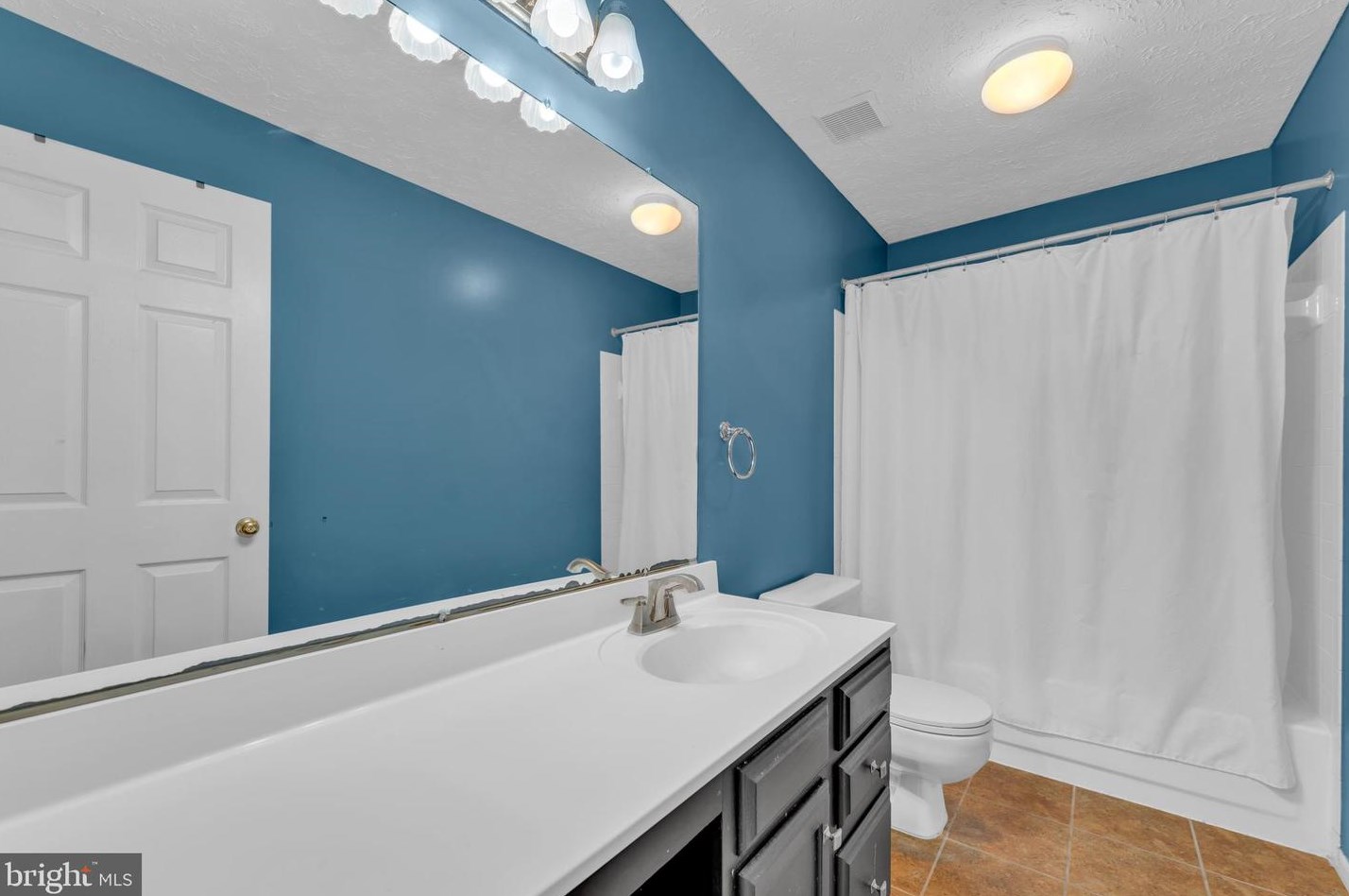 8523 Wood Staff Way, Columbia MD 21045-2611 exterior