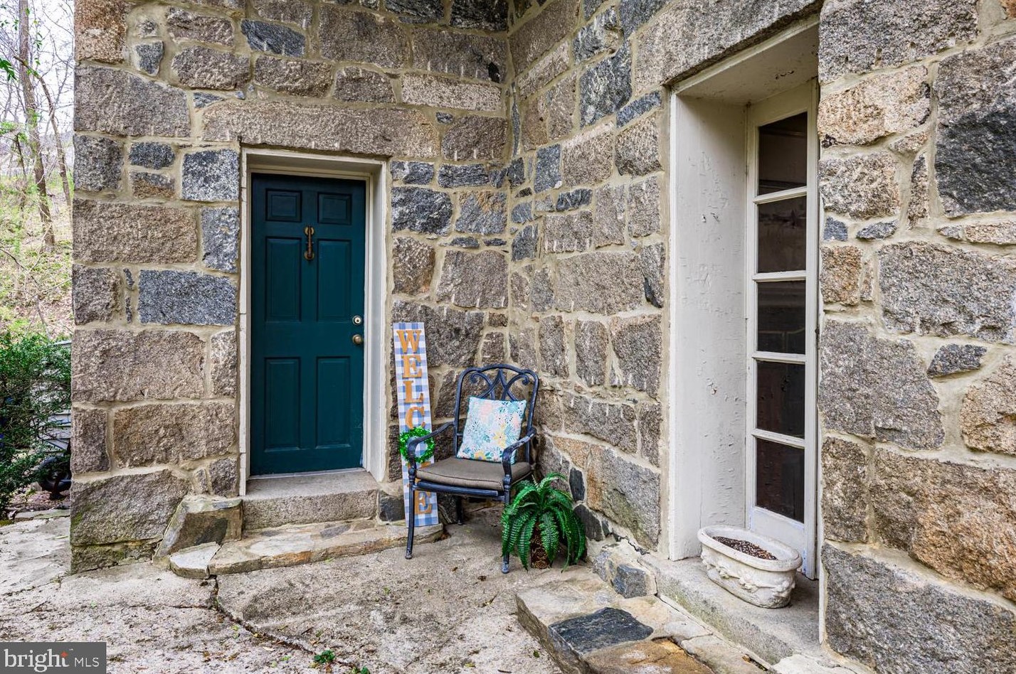 4336 New Cut Rd, Ellicott, MD 21043-5518