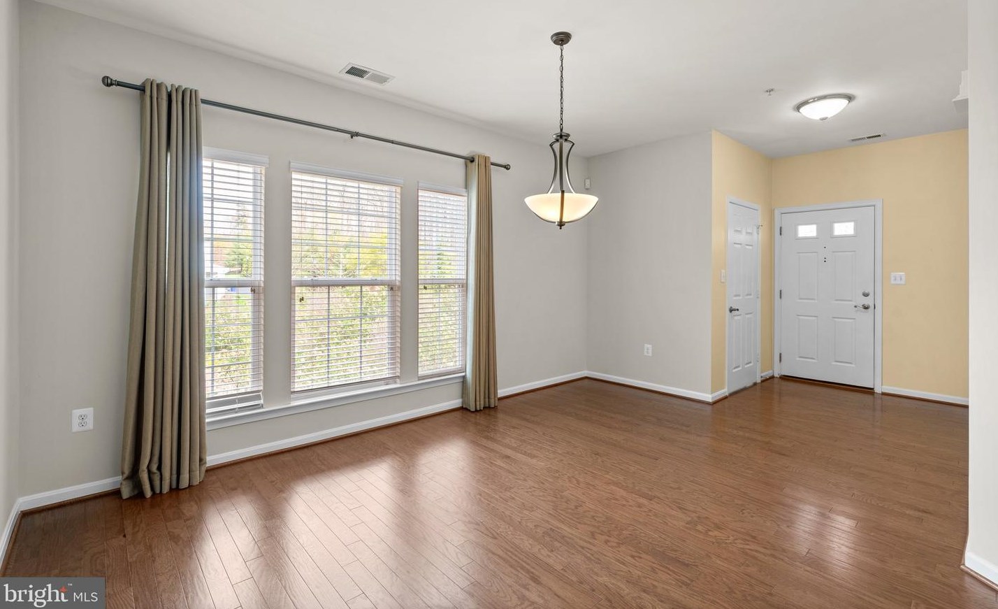 8831 Hub Garth #12, Jessup, MD 20794