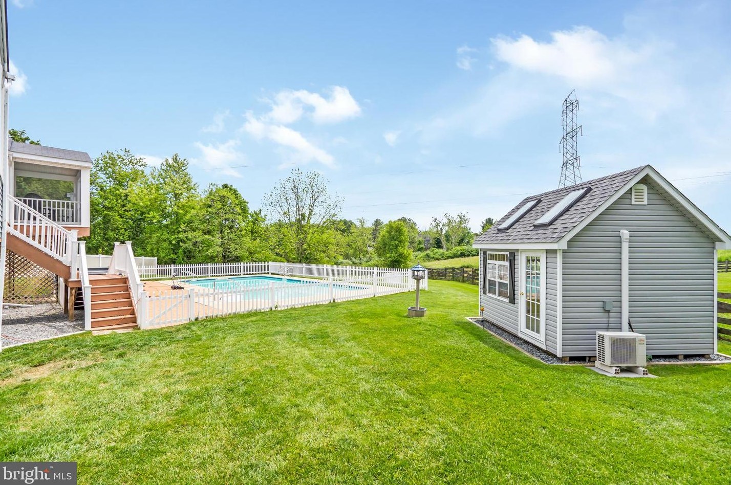 5350 Heatherland Ct, Ellicott MD 21043-7238 exterior