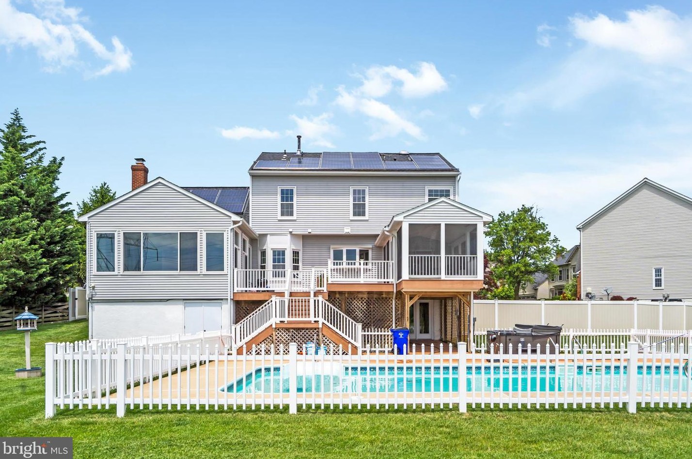 5350 Heatherland Ct, Ellicott MD 21043-7238 exterior