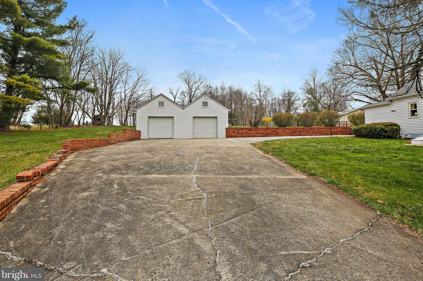 2939 Daisy Rd, Woodbine, MD 21797