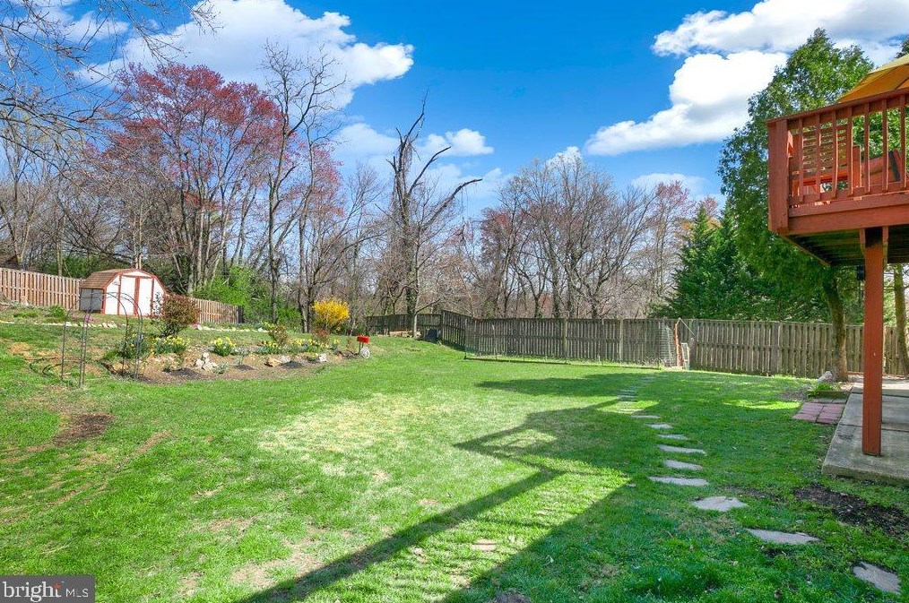 5975 Augustine Ave, Baltimore MD  21075-5318 exterior