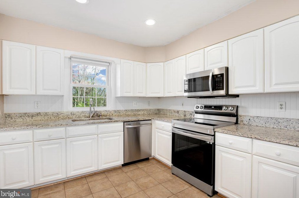 5975 Augustine Ave, Baltimore MD  21075-5318 exterior