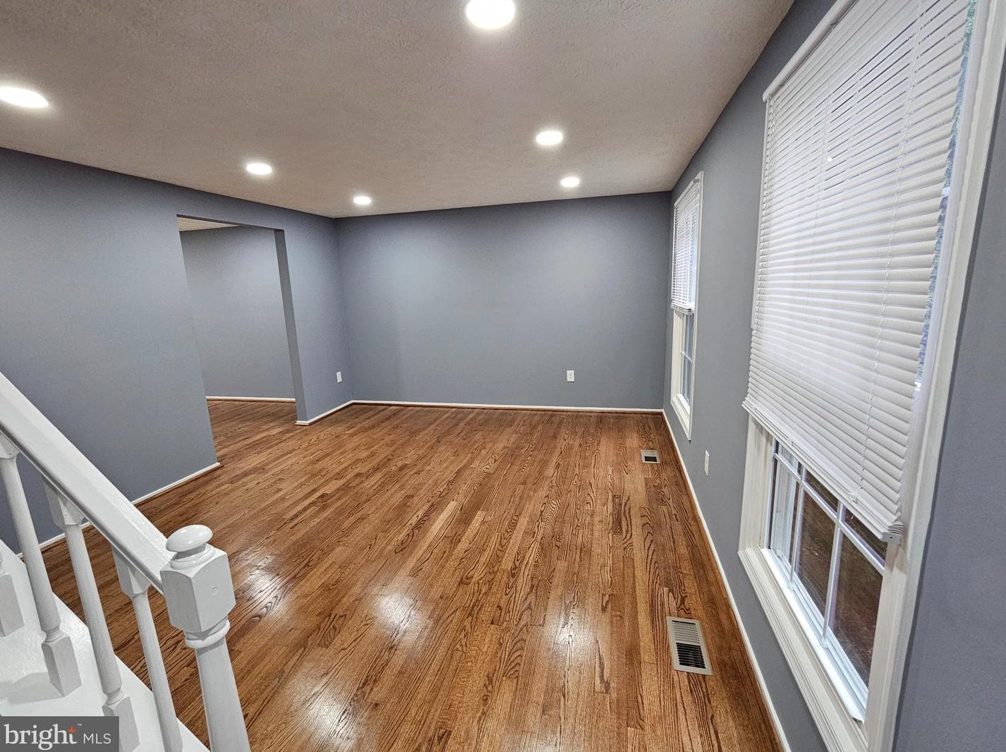 8619 Hayshed Ln, Columbia, MD 21045
