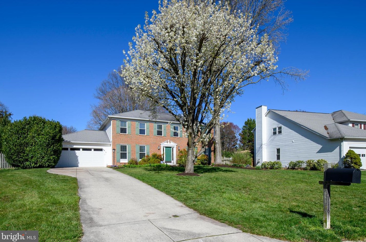 8316 Dawn Ct, Ellicott, MD 21043-3357