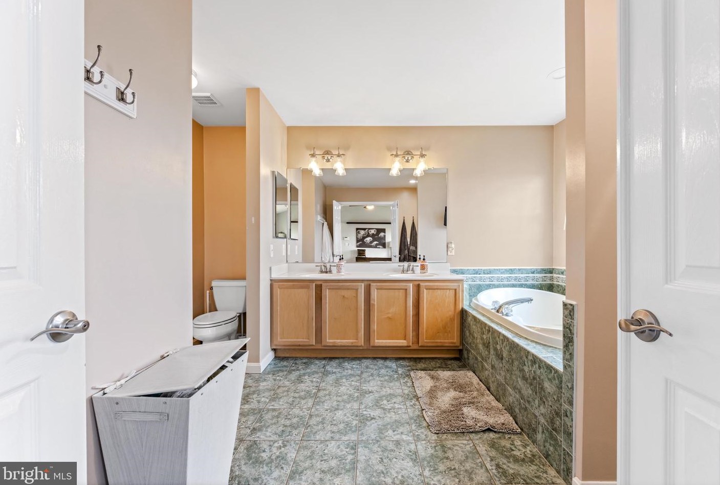 6001 Florey Rd, Baltimore MD 21076-1018 exterior