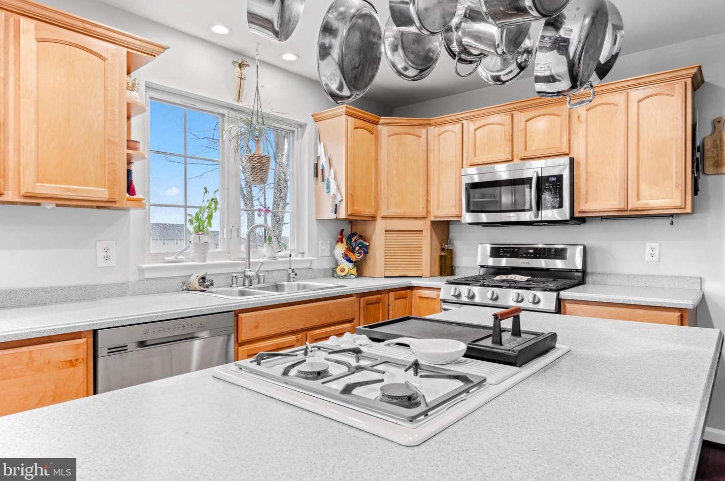 6001 Florey Rd, Baltimore MD 21076-1018 exterior