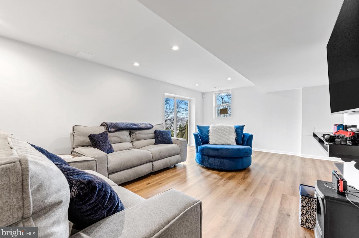 6001 Florey Rd, Baltimore MD 21076-1018 exterior