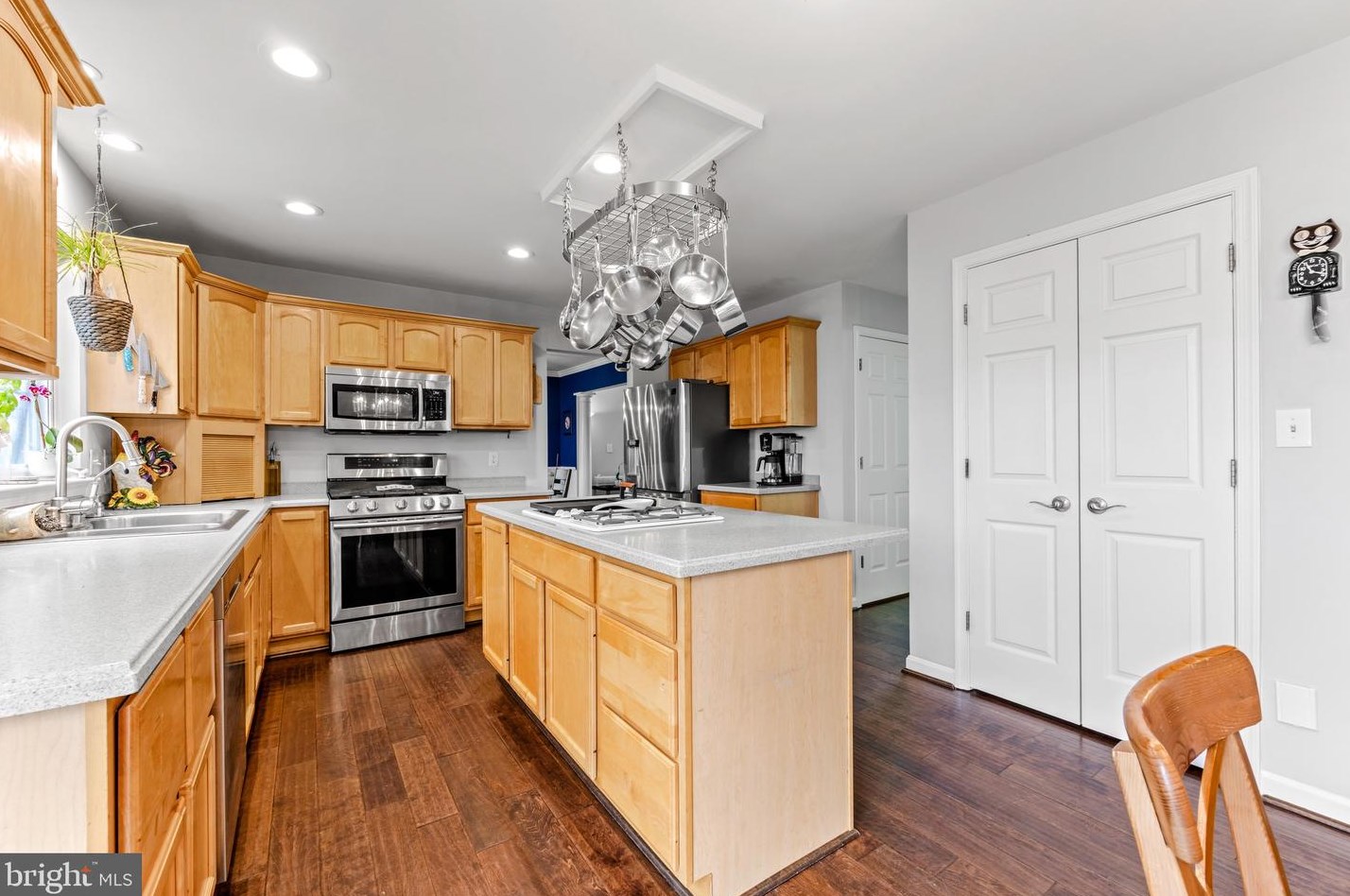 6001 Florey Rd, Baltimore MD 21076-1018 exterior