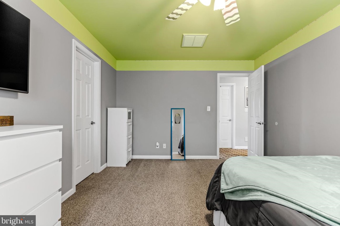 6001 Florey Rd, Baltimore MD 21076-1018 exterior