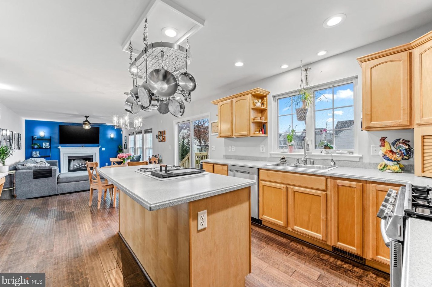 6001 Florey Rd, Baltimore MD 21076-1018 exterior