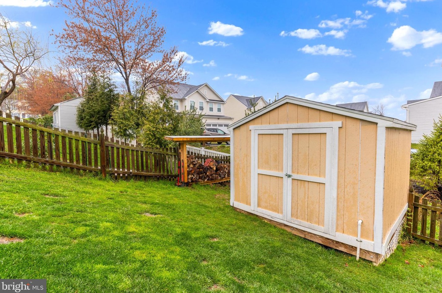 6001 Florey Rd, Baltimore MD 21076-1018 exterior