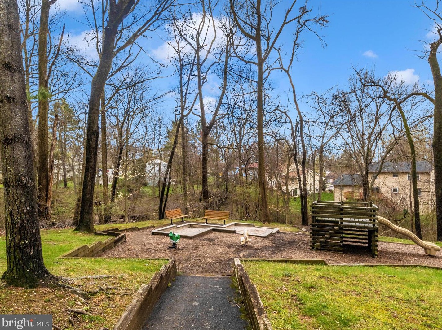 9355 Windbell Way, Columbia MD  21045-5218 exterior