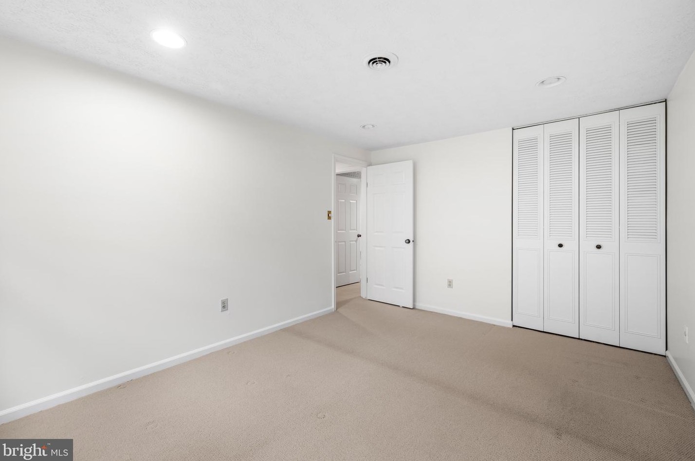 4065 Fragile Sail Way, Ellicott MD 21042-5023 exterior