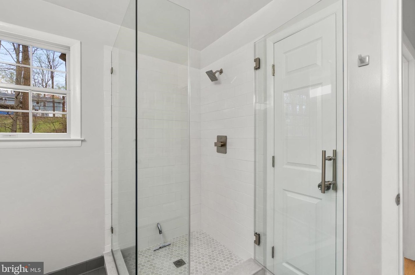 2929 Pinewick Rd, Ellicott MD 21042-2243 exterior