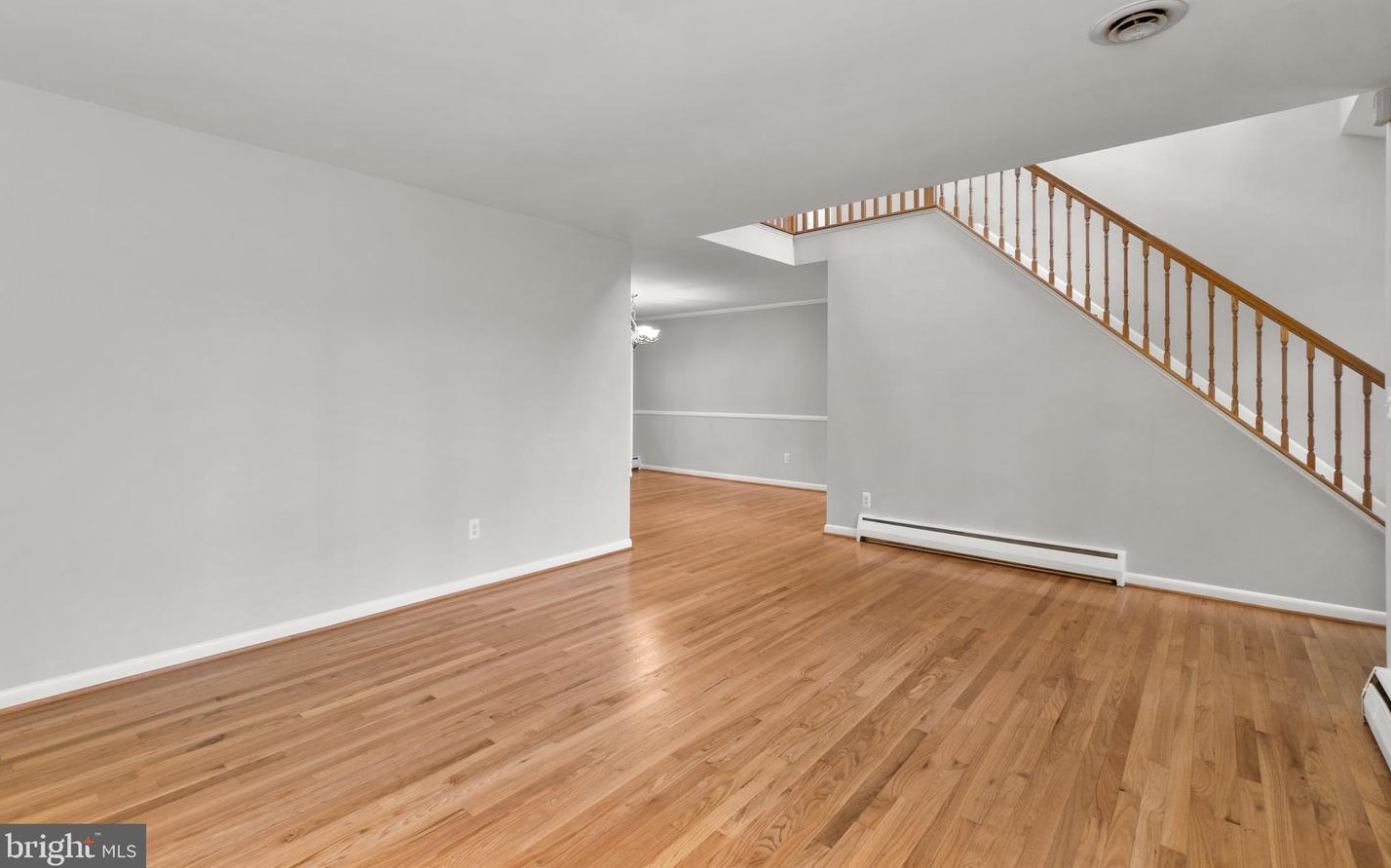 2929 Pinewick Rd, Ellicott MD 21042-2243 exterior