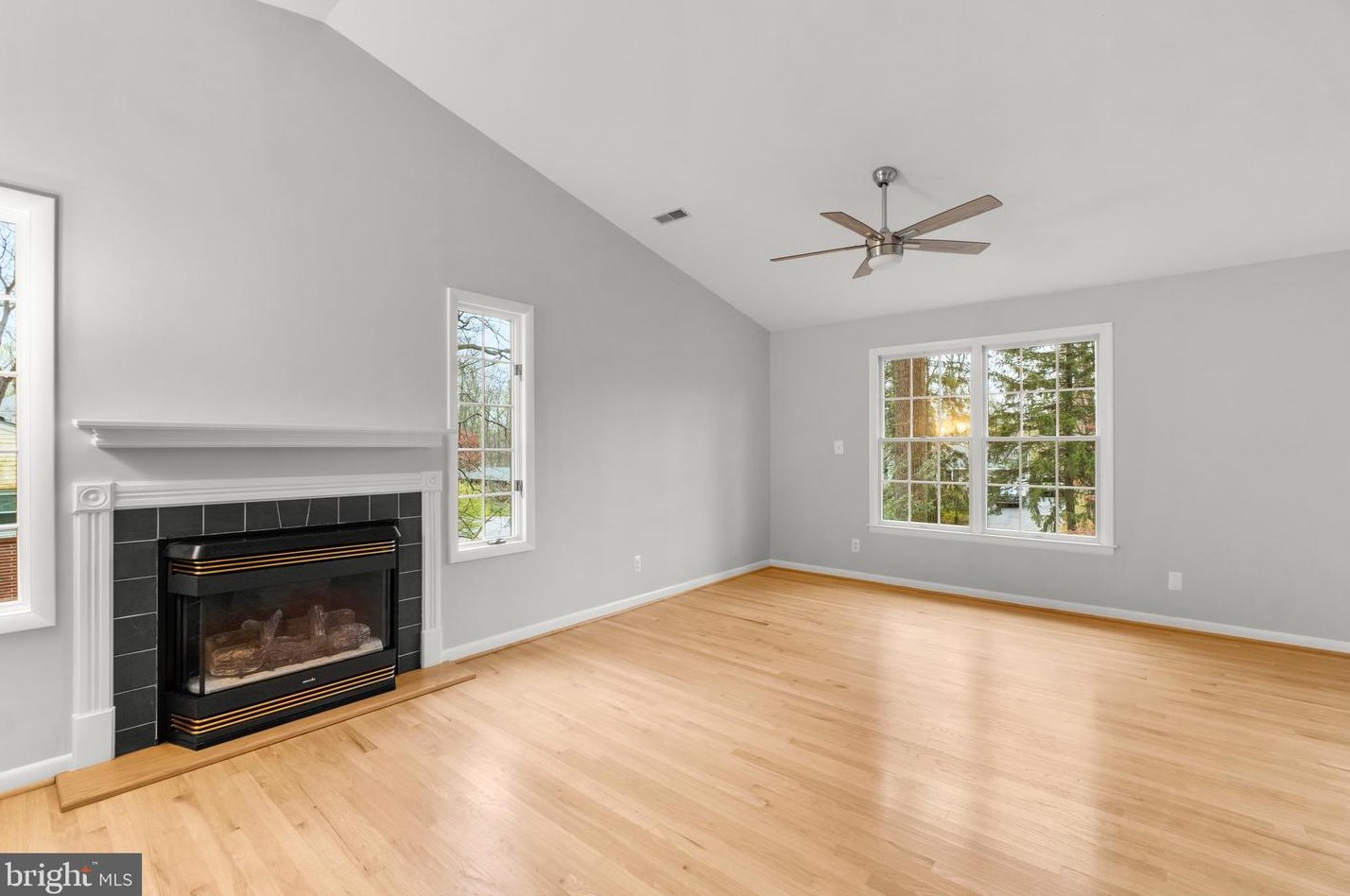 2929 Pinewick Rd, Ellicott MD 21042-2243 exterior