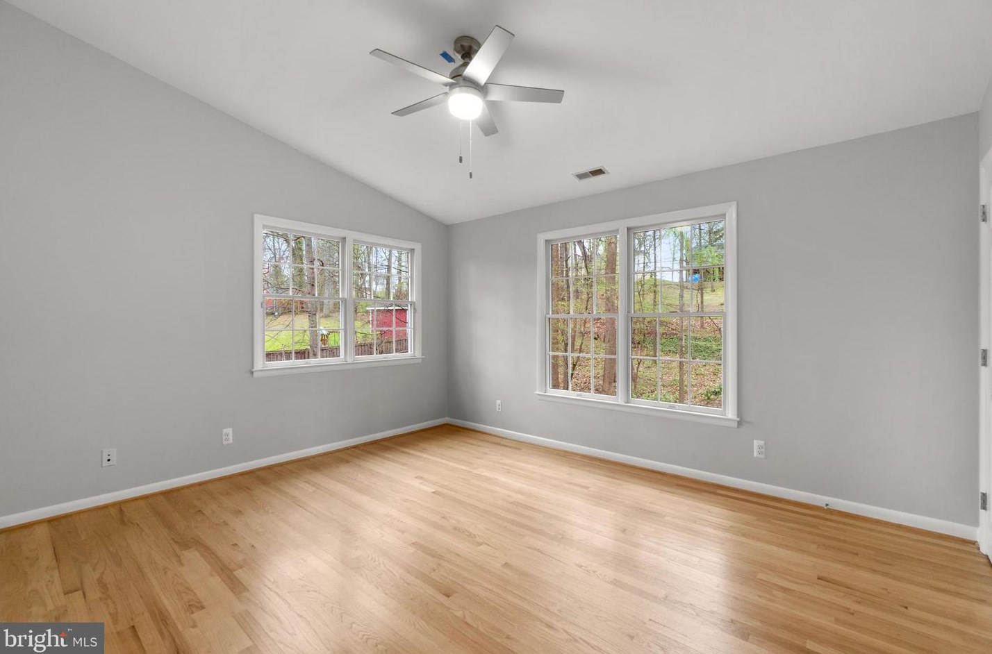 2929 Pinewick Rd, Ellicott MD 21042-2243 exterior