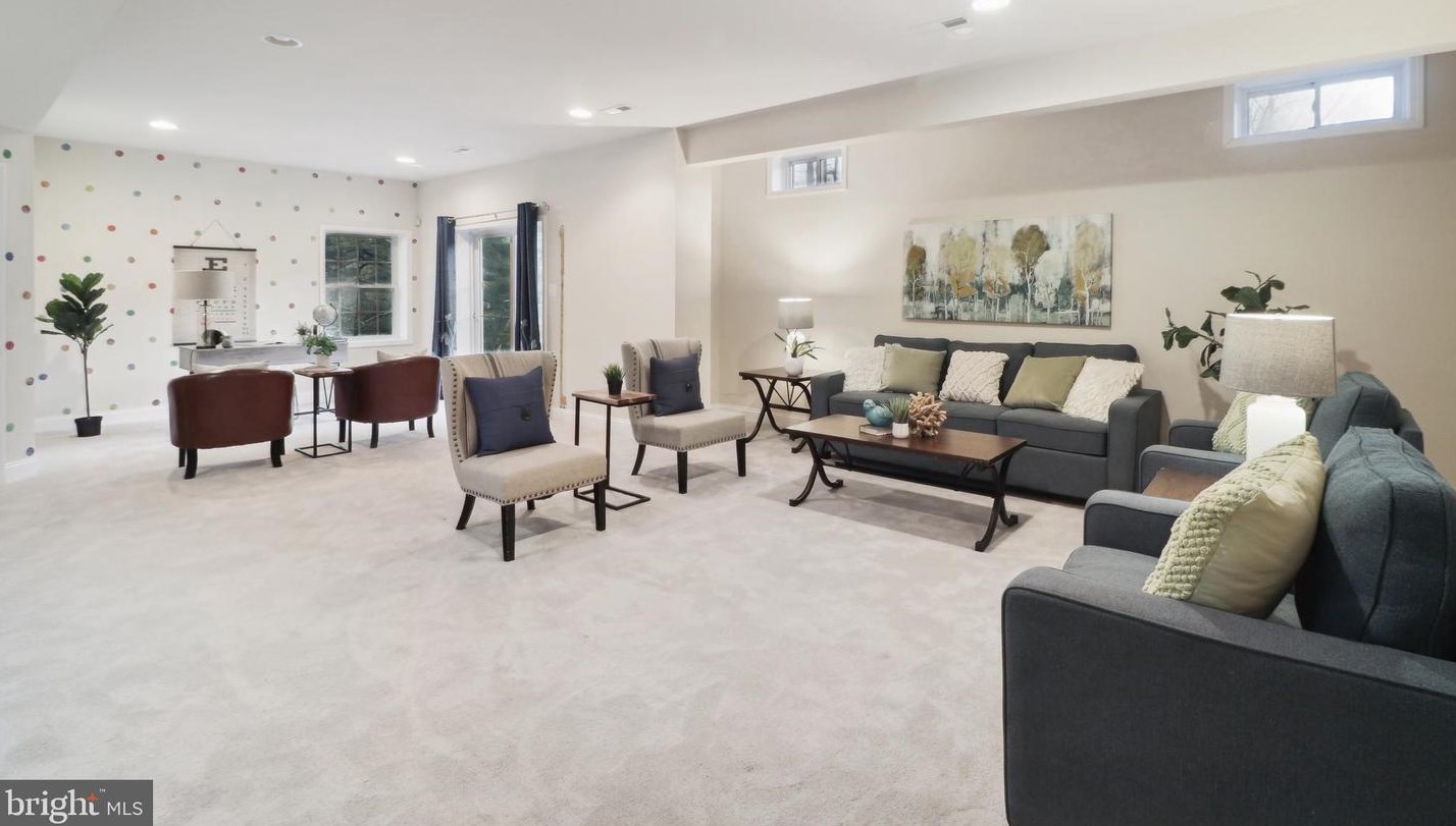 9712 Centennial Meadows Ln, Ellicott MD  21042-6330 exterior