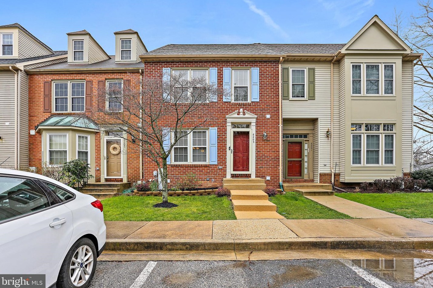 6203 Knolls Ct, Baltimore, MD 21075-5940
