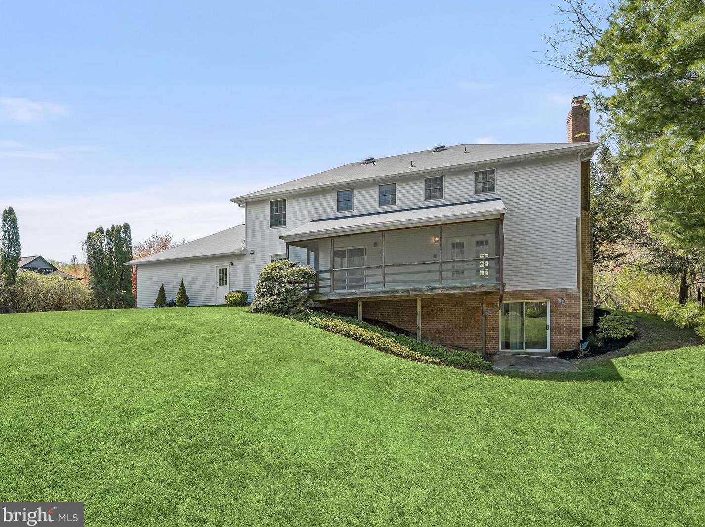 9035 Furrow Ave, Ellicott MD 21042-1841 exterior