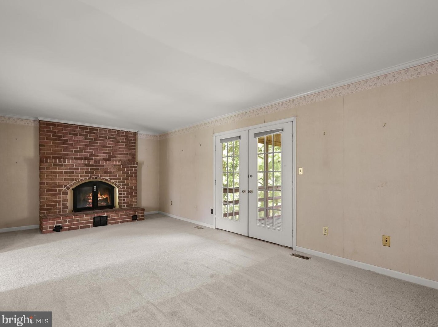 9035 Furrow Ave, Ellicott MD 21042-1841 exterior