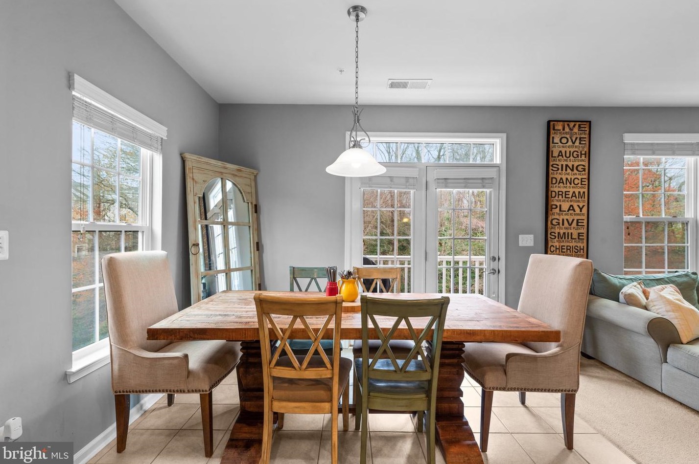 7104 Daniel John Dr, Baltimore MD  21075-5452 exterior