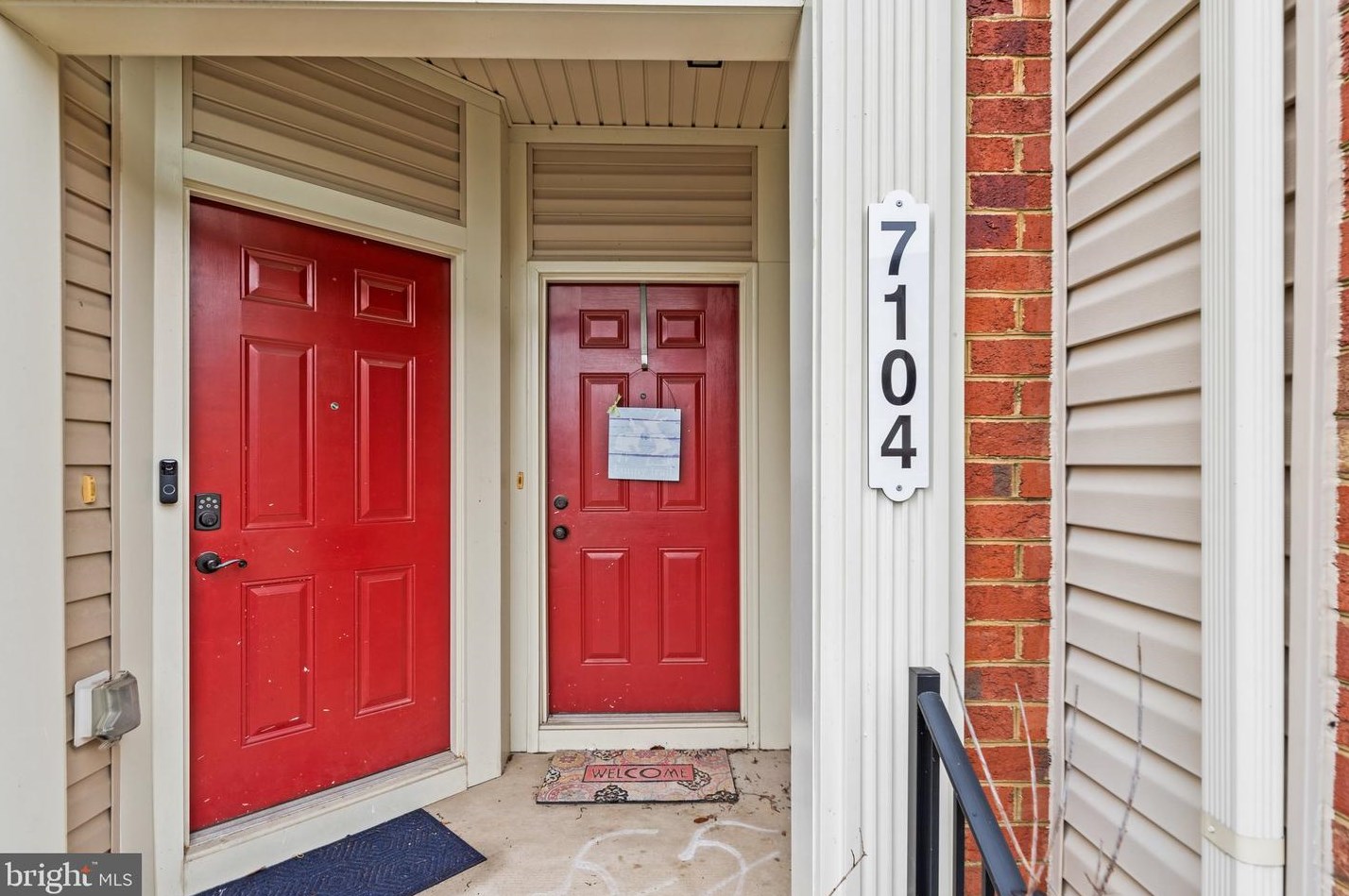 7104 Daniel John Dr, Baltimore MD  21075-5452 exterior