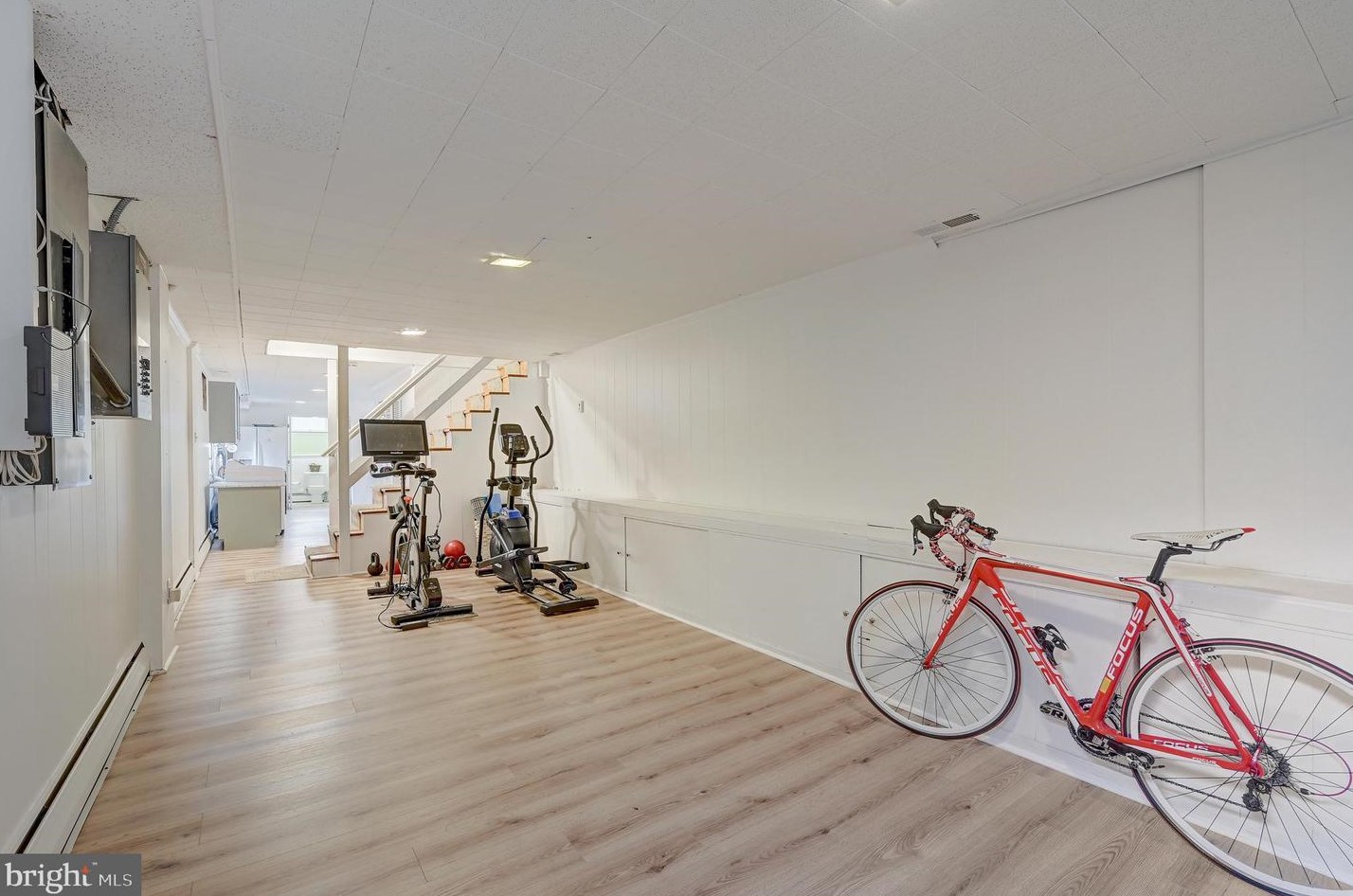 9032 Overhill Dr, Ellicott MD 21042-5221 exterior