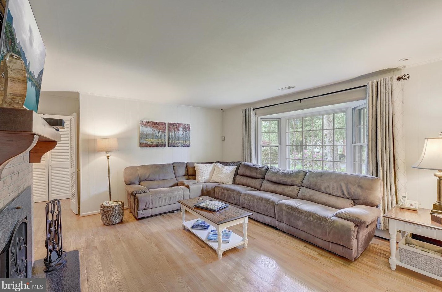 9032 Overhill Dr, Ellicott MD 21042-5221 exterior