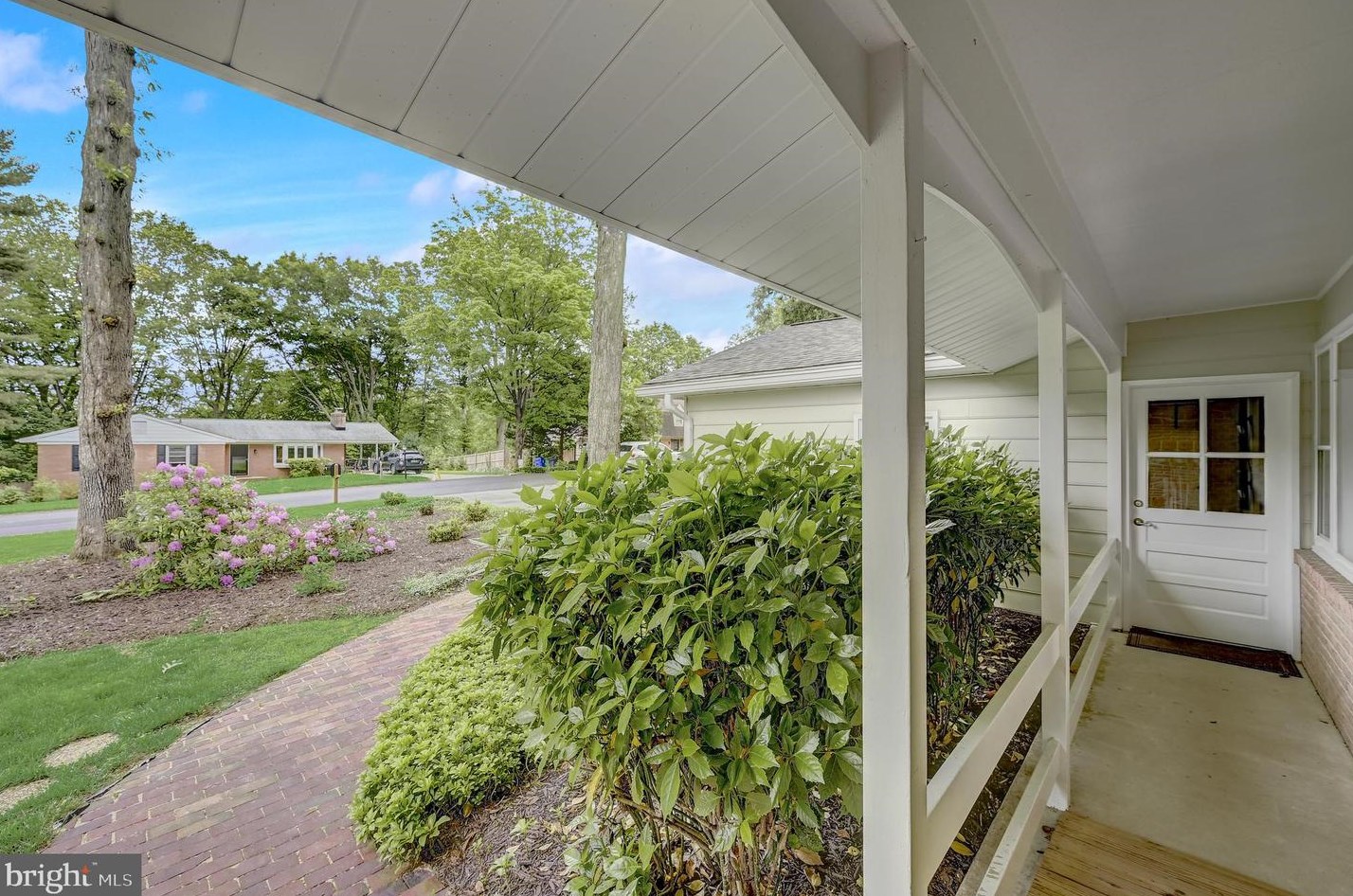 9032 Overhill Dr, Ellicott MD 21042-5221 exterior