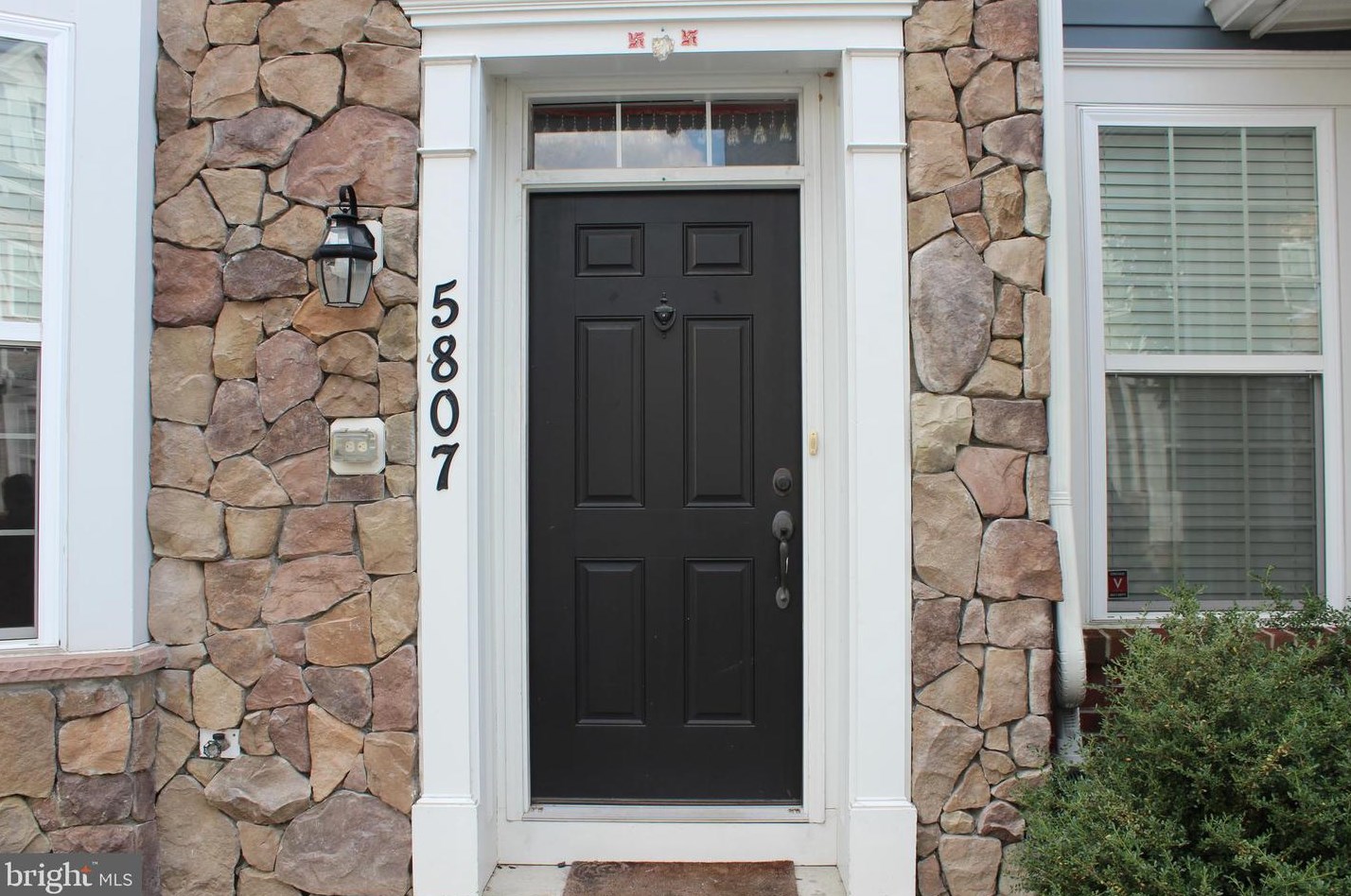 5807 Lois Ln, Ellicott, MD 21043