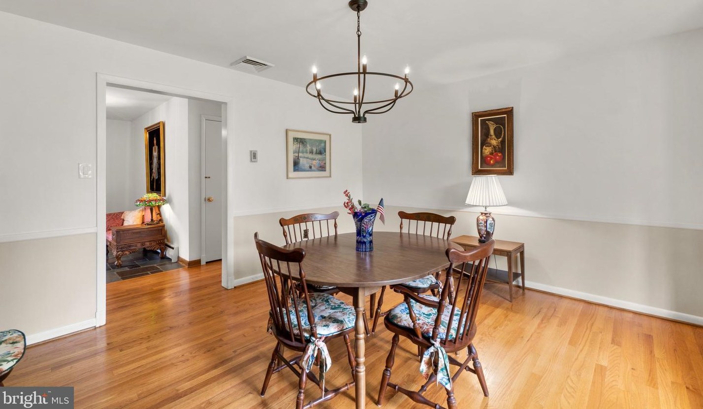 3717 Macalpine Rd, Ellicott MD 21042-5323 exterior