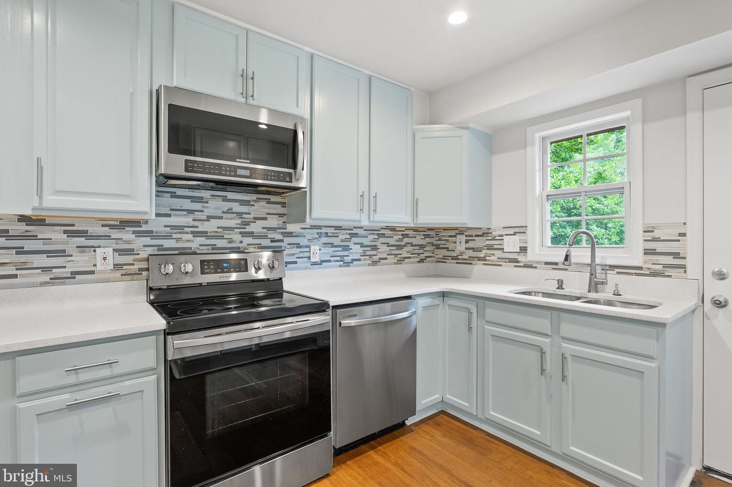 10726 Evening Wind Ct, Columbia MD  21044-2412 exterior