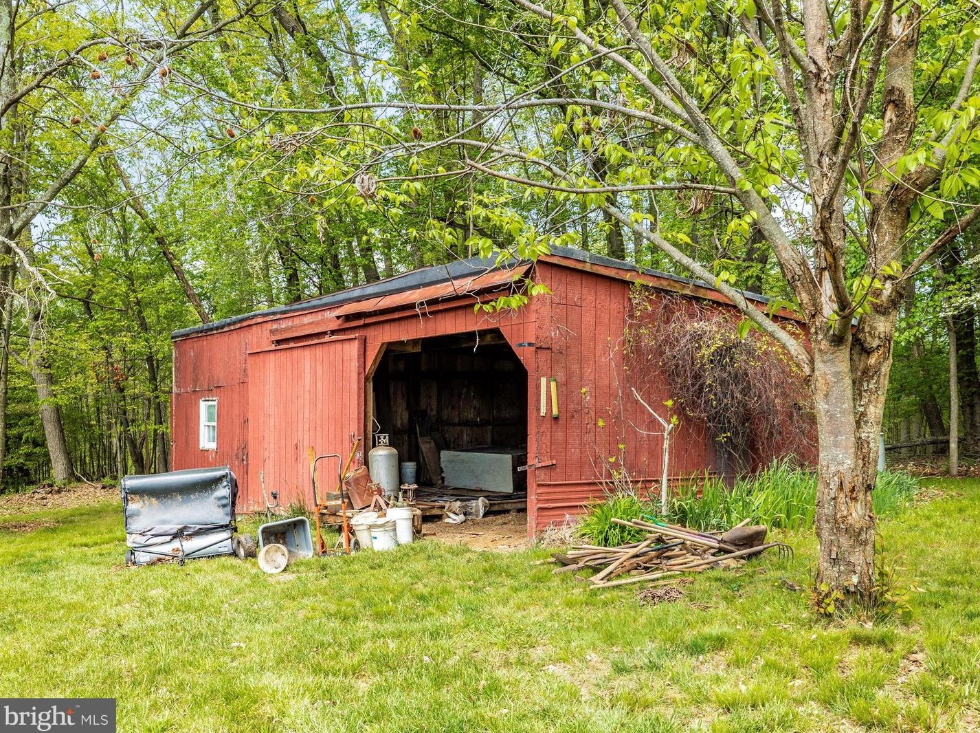 2410 Mullinix Ml Rd, Mount Airy MD 21771-4345 exterior