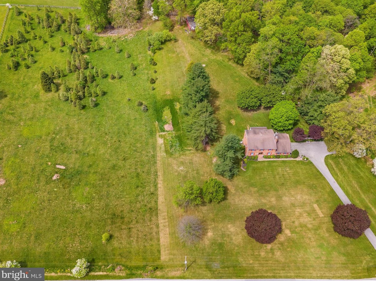 2410 Mullinix Ml Rd, Mount Airy MD 21771-4345 exterior