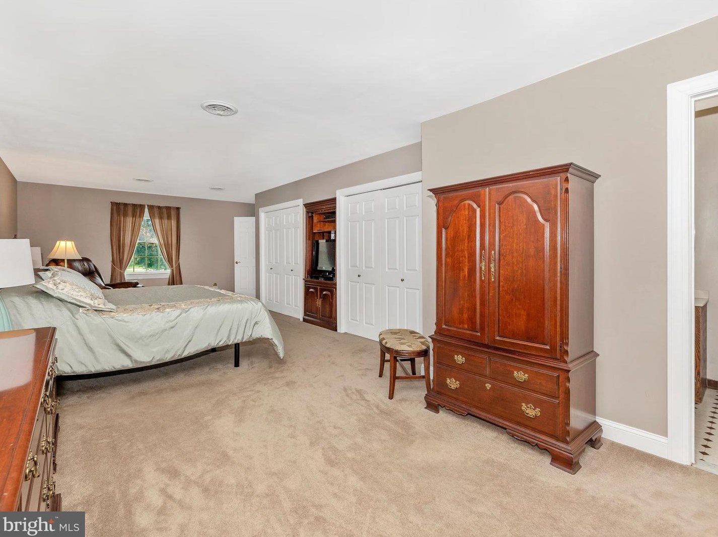 2410 Mullinix Ml Rd, Mount Airy MD 21771-4345 exterior