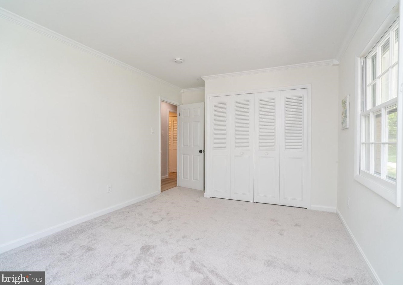5523 Woodenhawk Cir, Columbia MD  21044-1925 exterior