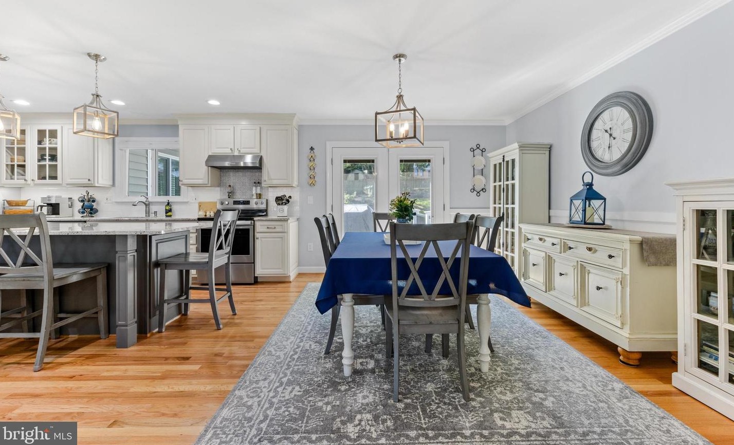 9321 Dunloggin Rd, Ellicott MD 21042-5115 exterior