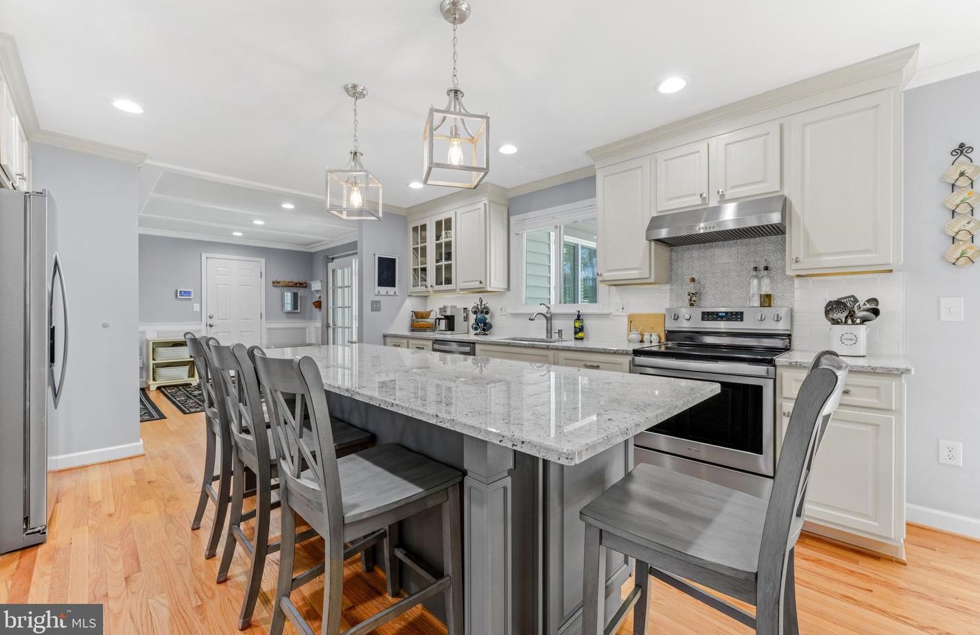 9321 Dunloggin Rd, Ellicott MD 21042-5115 exterior