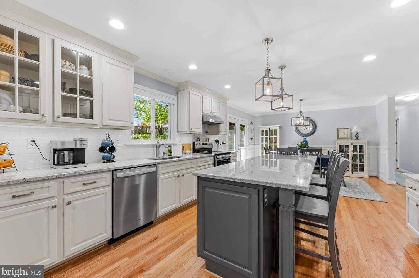 9321 Dunloggin Rd, Ellicott MD 21042-5115 exterior