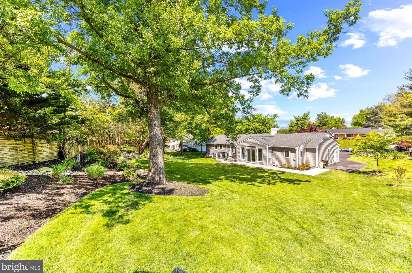 9321 Dunloggin Rd, Ellicott MD 21042-5115 exterior